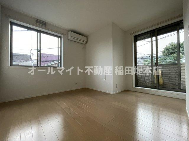 府中市白糸台６丁目のアパートの寝室