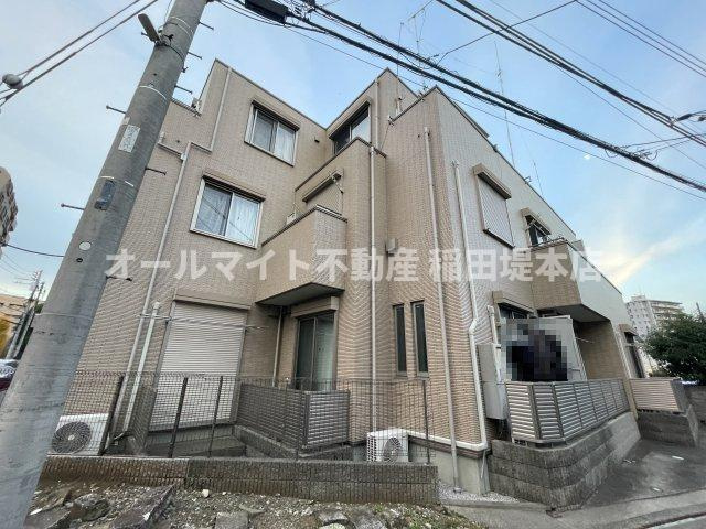 府中市白糸台６丁目のアパートの外観