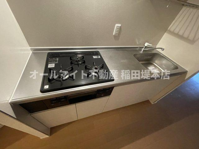 府中市白糸台６丁目のアパートのキッチン
