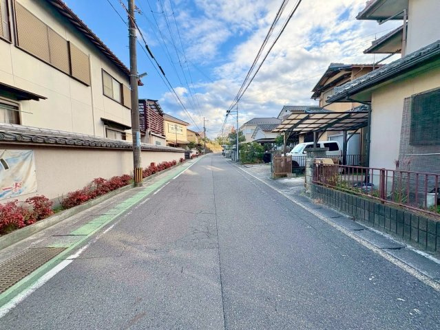草津市追分7丁目　建築条件無し売土地の前面道路含む現地写真