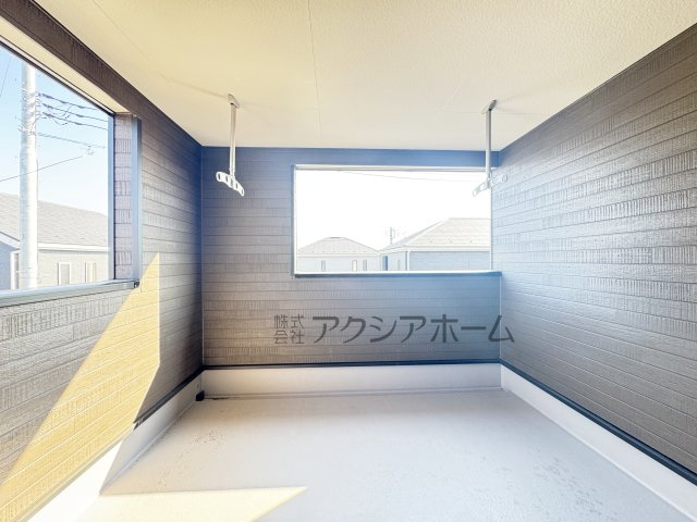 飯能市双柳・全14棟　新築一戸建　4号棟　～駐車2台可～のバルコニー