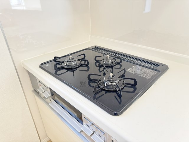 飯能市双柳・全14棟　新築一戸建　4号棟　～駐車2台可～のキッチン