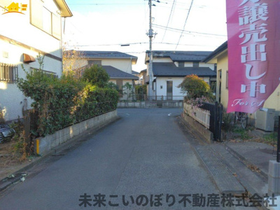 【前面道路含む現地写真】 | Blooming Garden蓮田市西新宿3丁目 | 前面道路含む現地写真です