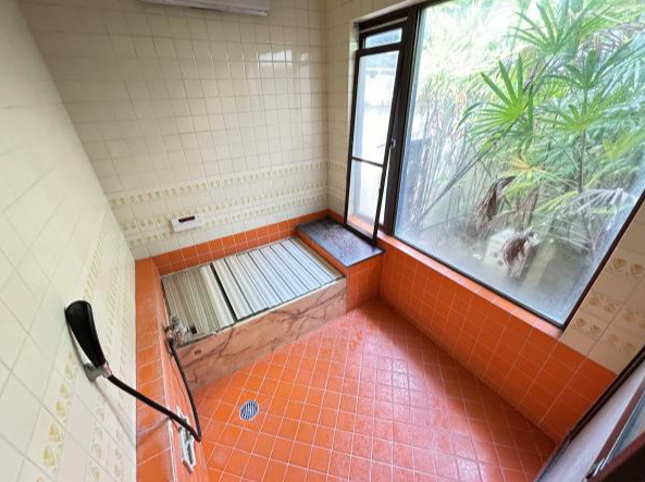 沼津市下香貫八重の中古一戸建のトイレ