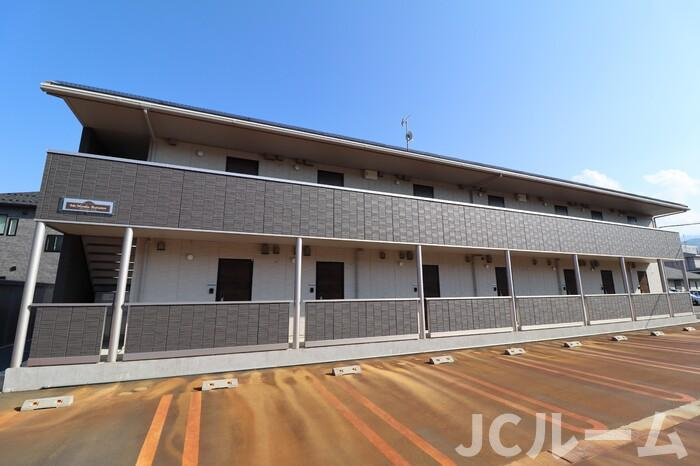 マウント.ナンバ オータムの外観