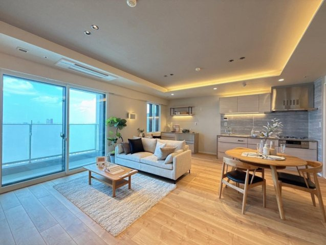 クロスエアタワー　東京都目黒区売りマンションの居間・リビング