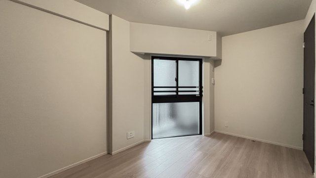 ヴィークコート市ヶ谷加賀町の洋室