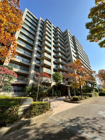 オークヒルズ香里弐番館の外観|京阪本線「香里園」駅まで徒歩約21分です。