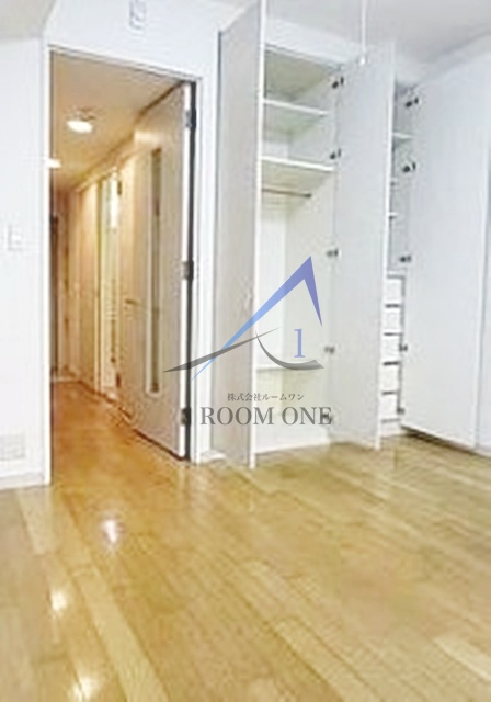 ヴェント氷川台の居間・リビング|洋室のお部屋です。