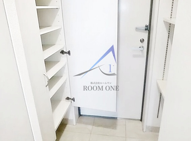 ヴェント氷川台の玄関|玄関です。