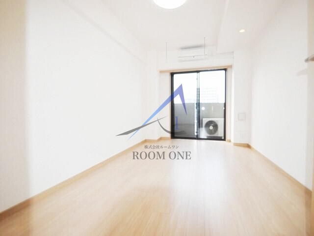 ルーブル亀戸天神前の居間・リビング|洋室のお部屋です。