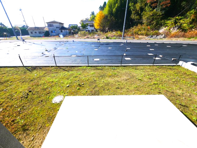 東金市田間  新築戸建 の庭|令和7年10月築 オール電化 太陽光発電システム 蓄電池  リビング約18.2帖  3台可 上下水 