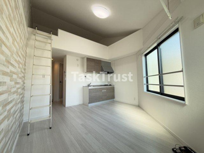 【居間・リビング】 | 梅園町テラスハウス