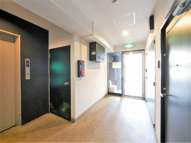 メビウス上本町西レジデンスのロビー