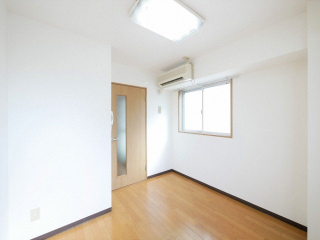 メビウス上本町西レジデンスの居間・リビング