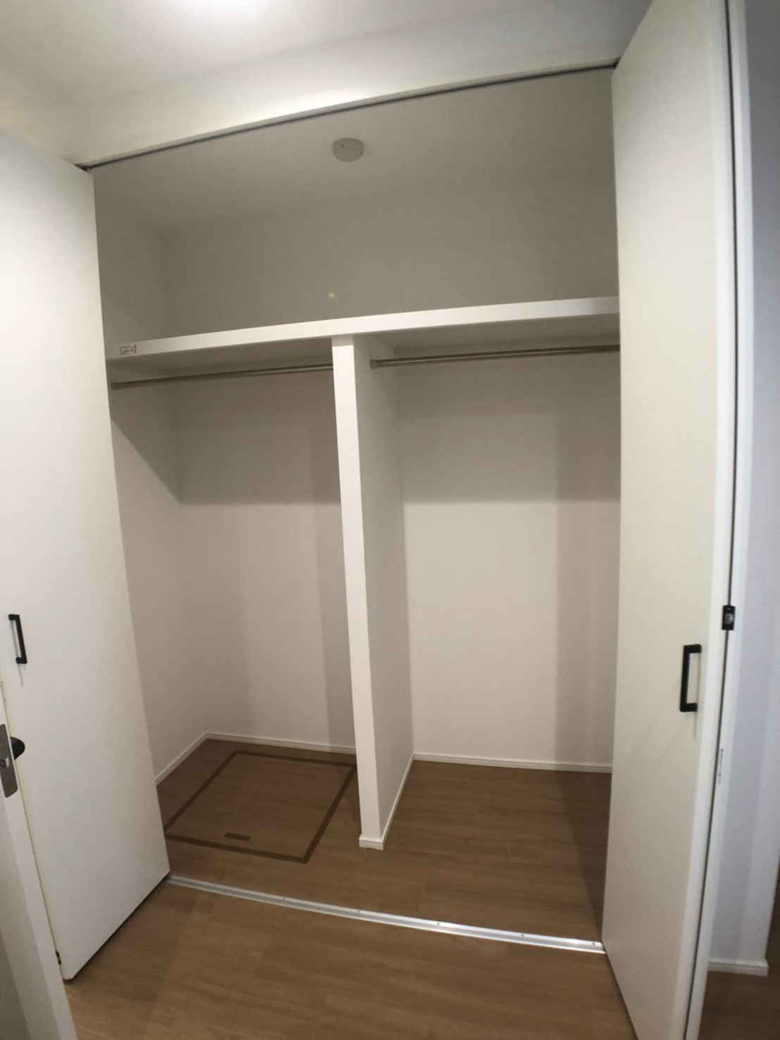 東大阪市大蓮東２丁目のアパートの収納