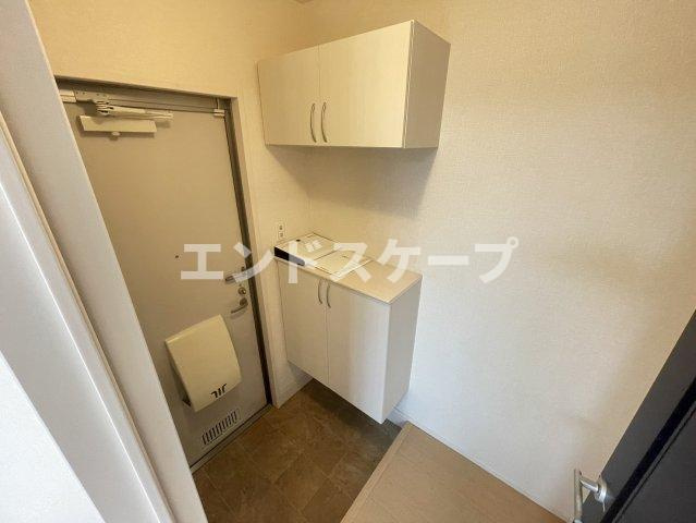 フローレスの玄関|高崎、前橋エリアのお部屋探しはエンドスケープまで！お客様の理想お聞かせ下さい♪