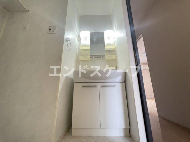 フローレスの洗面所|高崎、前橋エリアのお部屋探しはエンドスケープまで！お客様の理想お聞かせ下さい♪