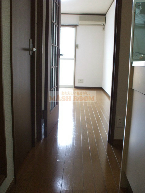 メゾンクレールⅠの玄関