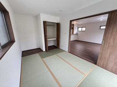【和室】 | うるま市前原（全4棟）３号棟 | 3号棟　和室6.75帖＋収納付き♪