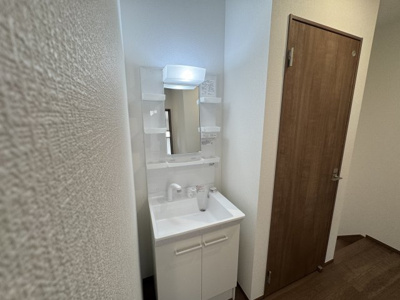 【独立洗面台】 | うるま市前原（全4棟）３号棟 | 3号棟　2階洗面台付き♪