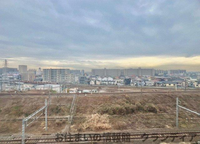 新松戸ファミールハイツ４号棟の展望|ドキドキの新生活も、安心してスタート。ぴったりの住まいを見つけませんか？クランディアが一緒に住まい選びをサポートします‼　まずは、お気軽にお問合せください　＃クランディア