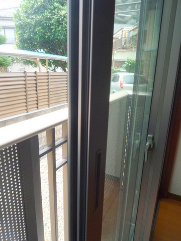 エスポワールのバルコニー|★２面窓共に２重サッシを採用★