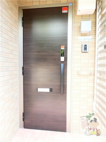 メゾンシュシュの玄関