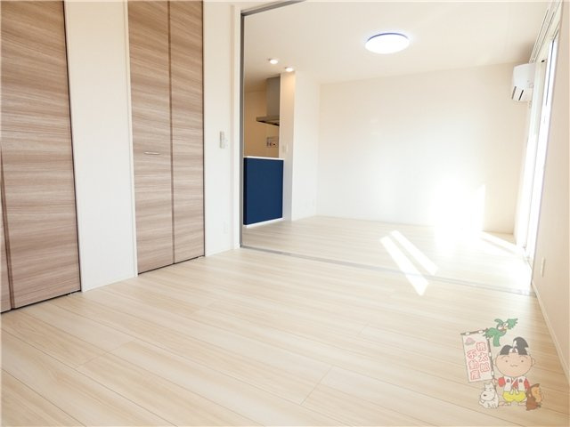 メゾンシュシュの洋室