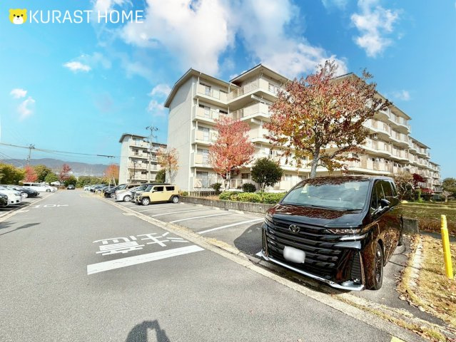 境谷西第2住宅2棟　2階の駐車場