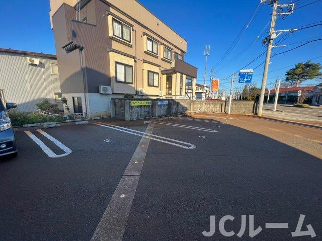 ラグナタウン鴨島の駐車場