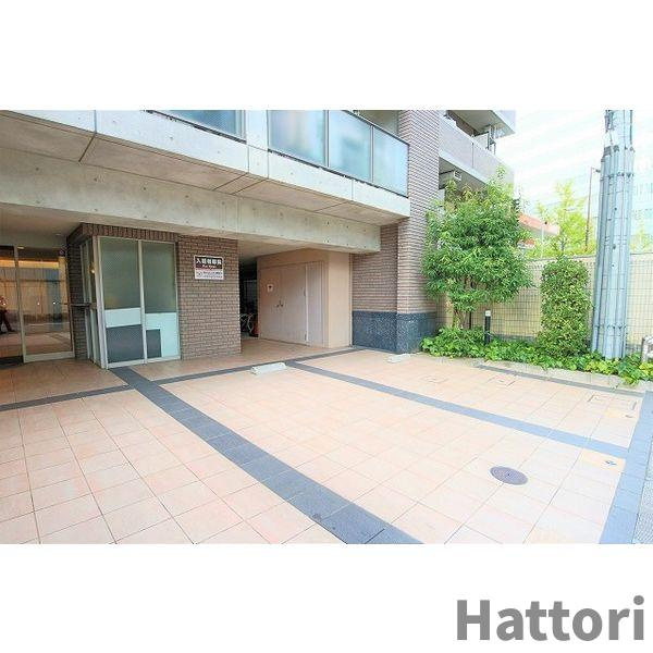 M.hills西本町のエントランス