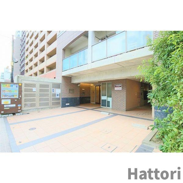 M.hills西本町のエントランス