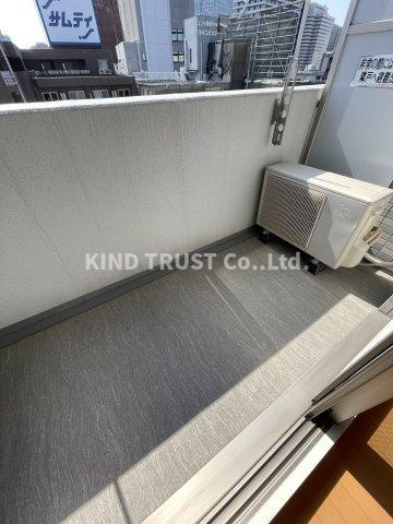 エスリード御堂筋梅田のバルコニー|落ち着いた時間を過ごせるバルコニーです