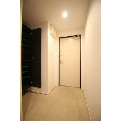 【玄関】 | ｃｏｃｏｎｉｃｏ九工大前(ココニコキュウコウダイマエ)