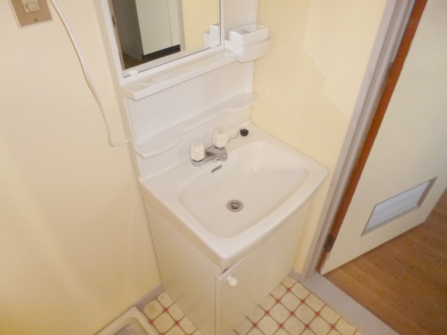 市川第二マンションの洗面所|洗面台あります。
