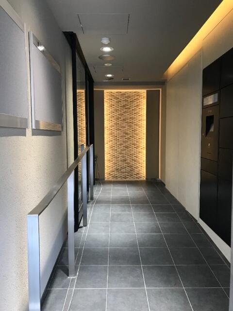 オークレジデンス亀沢のロビー