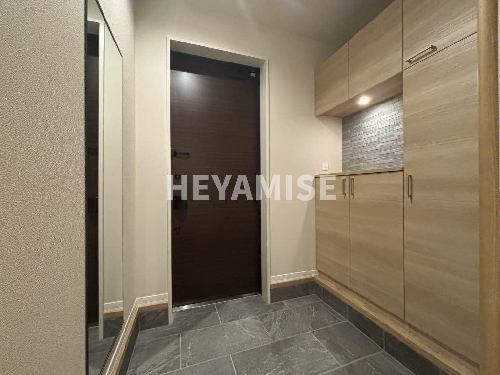 シャーメゾン　フェアリーステージの玄関