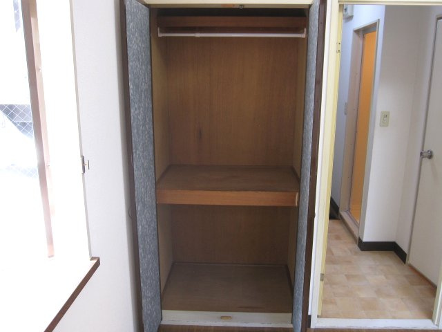 江戸川区中央４丁目の賃貸マンションの収納