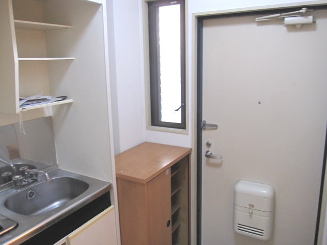 江戸川区中央４丁目の賃貸マンションの内装