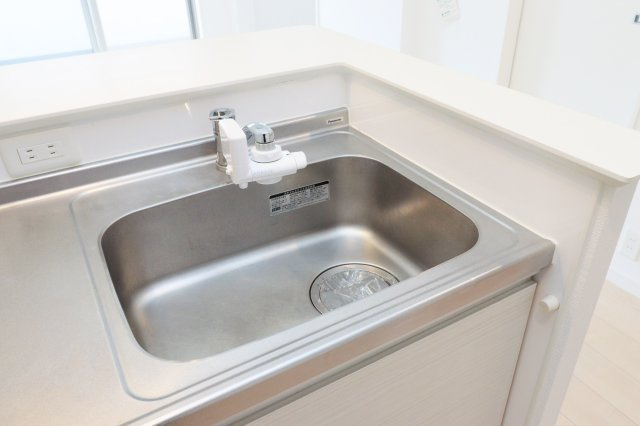 ザシダーハウスバイサヴォイ　3階のキッチン|別号室のものになります。現状優先。