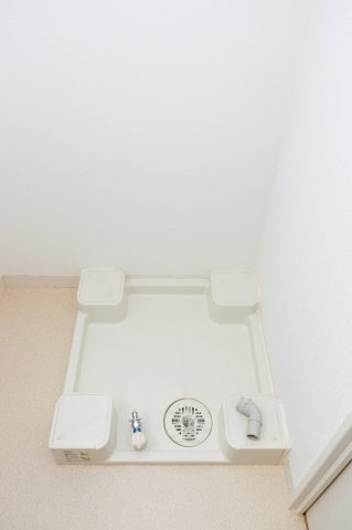 ザシダーハウスバイサヴォイ　3階の浴室|別号室のものになります。現状優先。