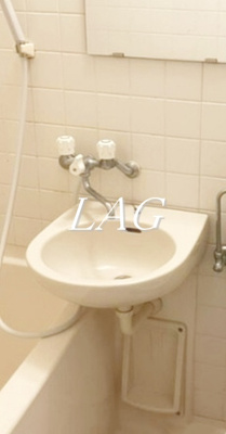 【洗面所】 | ル・ボワ代々木上原 | 洗面台です。