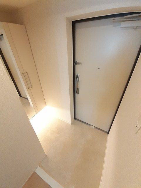 スカイハウス　グランデの玄関