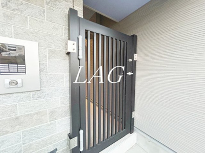 【エントランス】 | プレジール | エントランスです。