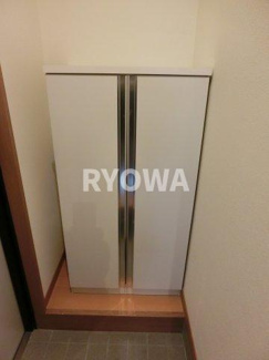 【玄関】 | ヴェルトゥール浅草橋 | 掲載の写真は退去前の写真となります。