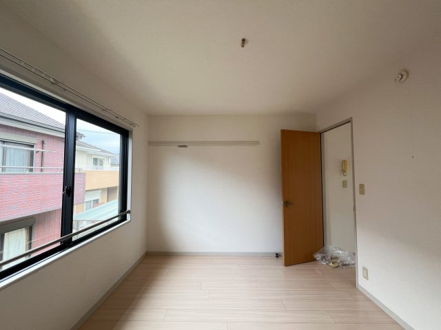 ディアス初月の洋室