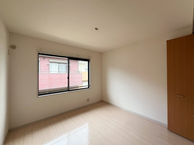 ディアス初月の洋室