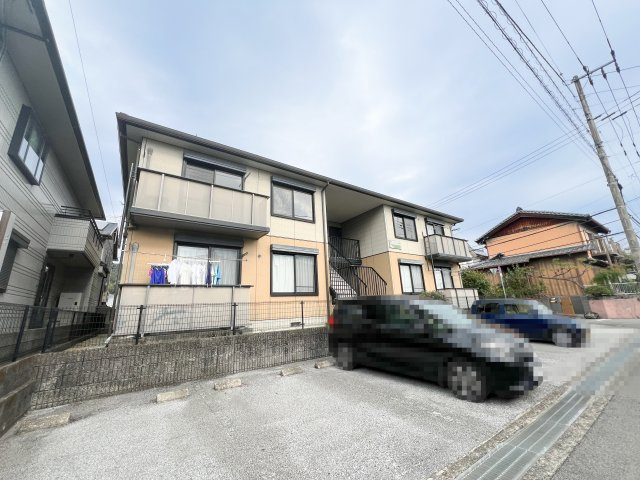 ディアス初月の駐車場