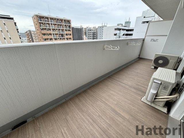 スプランディッド江坂駅前のバルコニー